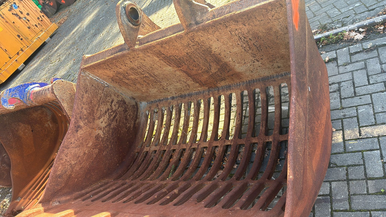 Liebherr Volvo Komatsu Volvo 460 Liebherr R944 R952 R974 KOMATSU PC1250 - بكت حفار - حفارات زحافة: صور 5 Liebherr Volvo Komatsu Volvo 460 Liebherr R944 R952 R974 KOMATSU PC1250 - بكت حفار - حفارات زحافة: صور 5