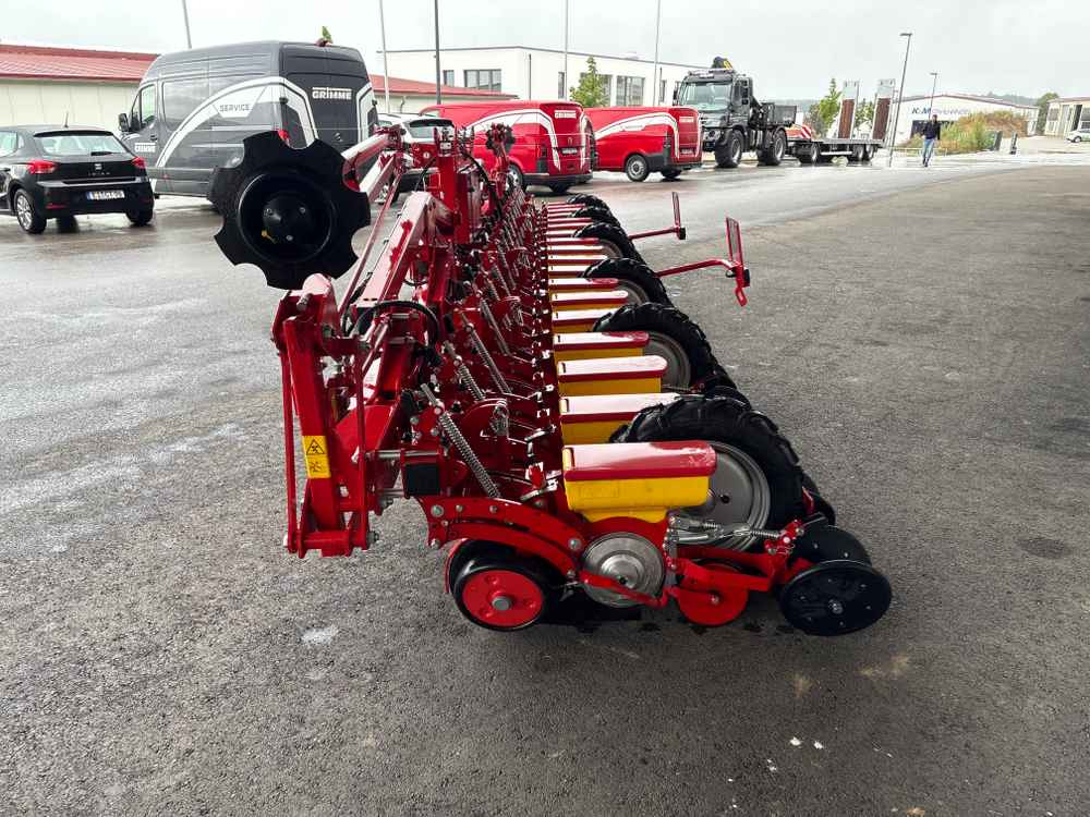 Grimme MATRIX 1800 - معدات بذار: صور 3 Grimme MATRIX 1800 - معدات بذار: صور 3