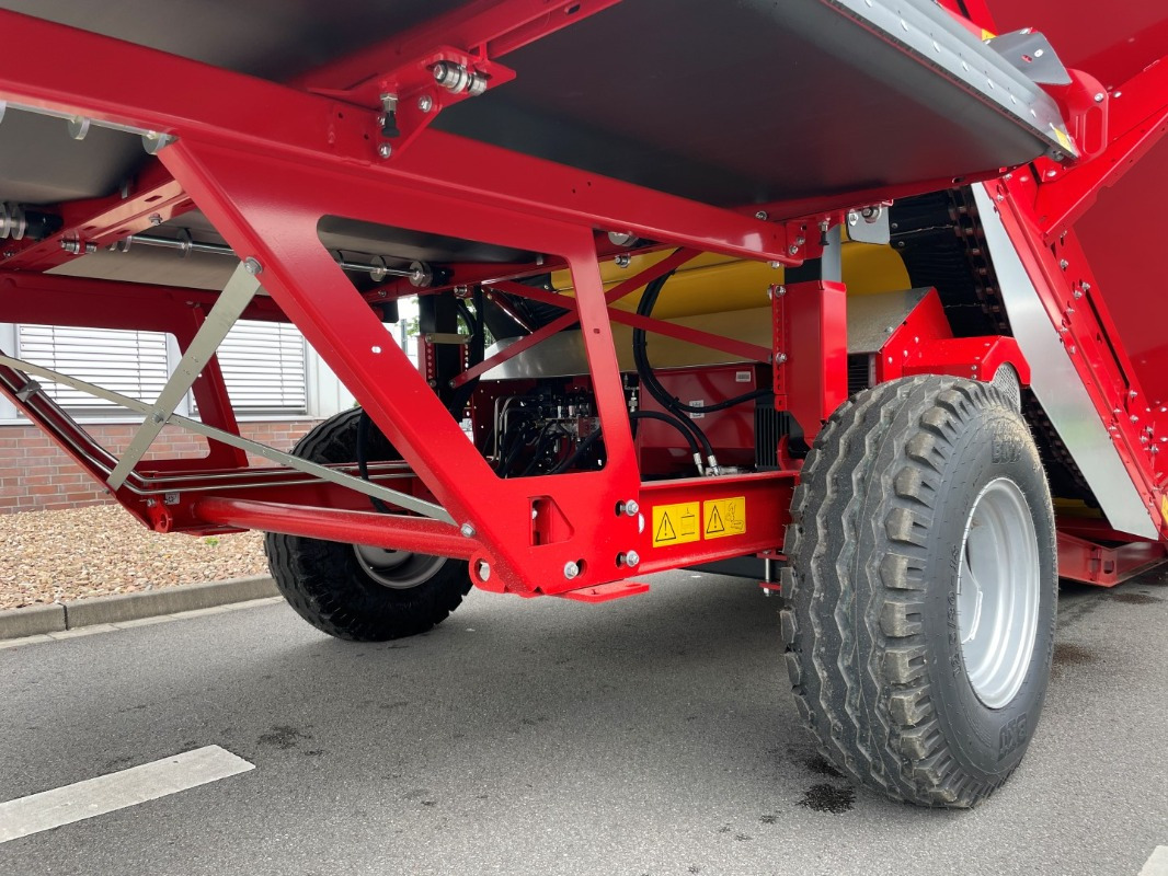 Grimme RH 20-60 C9 - Rental - معدات التخزين: صور 4 Grimme RH 20-60 C9 - Rental - معدات التخزين: صور 4