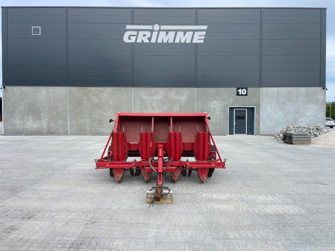 Kverneland UN-1350 - آلة حصاد: صور 1 Kverneland UN-1350 - آلة حصاد: صور 1