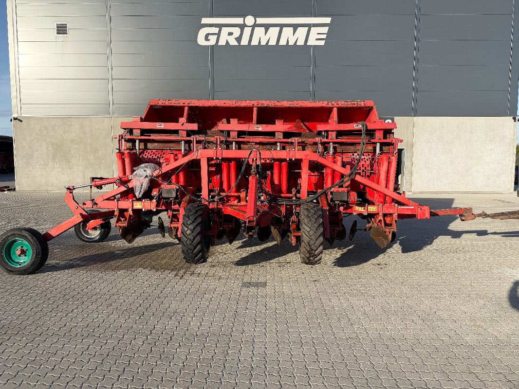 Kverneland UN-3300 - آلة حصاد: صور 1 Kverneland UN-3300 - آلة حصاد: صور 1