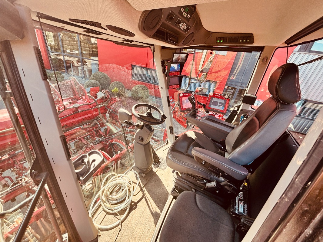 Grimme REXOR 6200 - ال معدات حراثه: صور 3 Grimme REXOR 6200 - ال معدات حراثه: صور 3