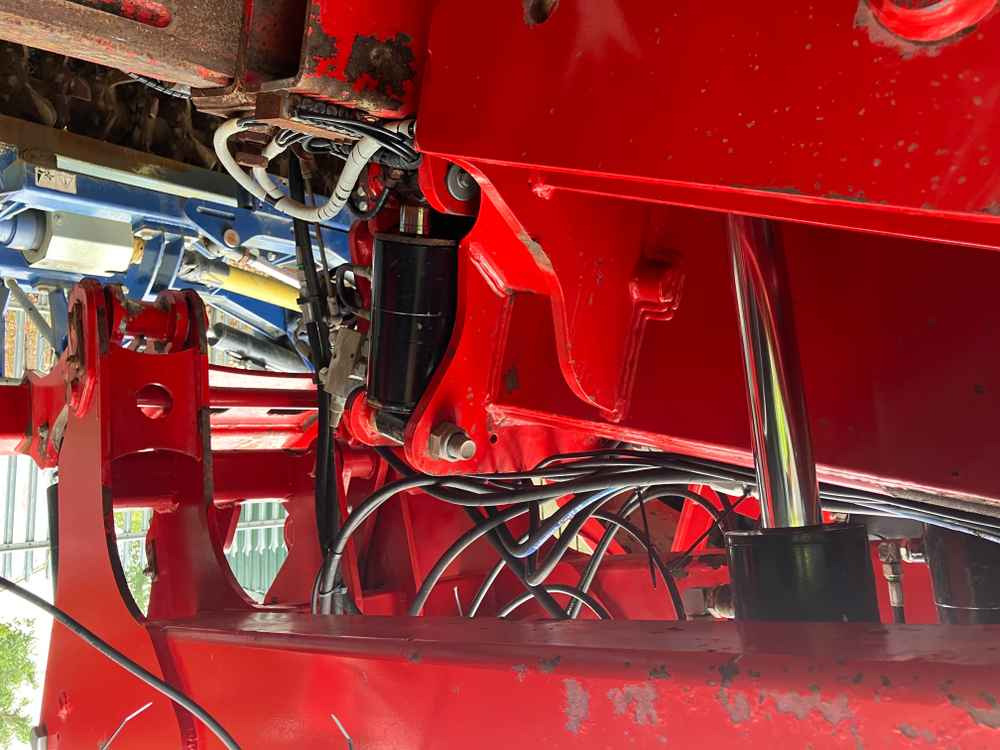 آلات الحصاد للعنب ASA-Lift Red Beet Topper: صور 7