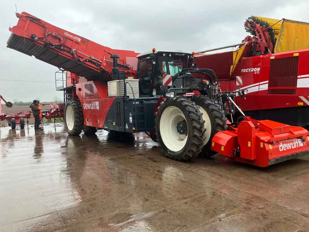 Dewulf DeWulf, RA3060, 2 Row, Self-Propelled Potato Harvester - آلة حصاد: صور 1 Dewulf DeWulf, RA3060, 2 Row, Self-Propelled Potato Harvester - آلة حصاد: صور 1