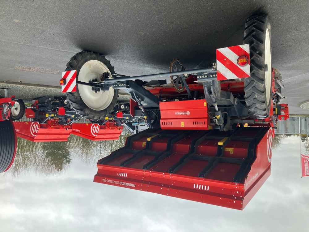 Dewulf Dewulf, MS4000, 4 Row, Trailed, Belt, Potato Planter - آلة حصاد: صور 4 Dewulf Dewulf, MS4000, 4 Row, Trailed, Belt, Potato Planter - آلة حصاد: صور 4