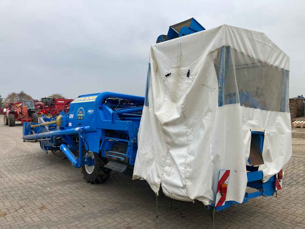 آلة حصاد Standen Standen QM 2 Row Trailed Potato Harvester: صور 26