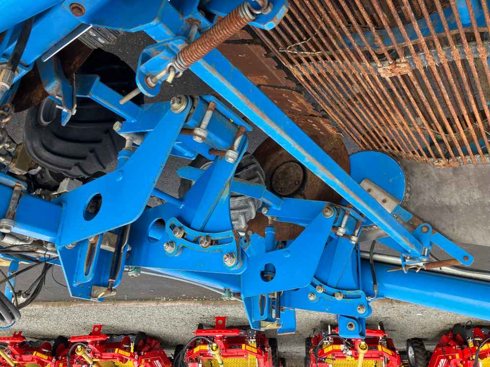 Standen Standen T2 2 Row Trailed Potato Harvester - آلة حصاد: صور 4 Standen Standen T2 2 Row Trailed Potato Harvester - آلة حصاد: صور 4