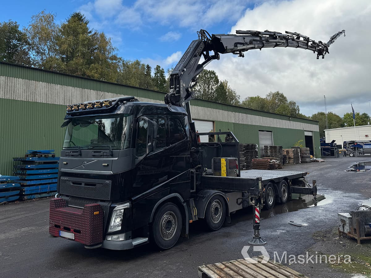 Bodbil Volvo FH 82F med Fassi F820 kran & jib - شاحنات مسطحة, شاحنة كرين: صور 1 Bodbil Volvo FH 82F med Fassi F820 kran & jib - شاحنات مسطحة, شاحنة كرين: صور 1