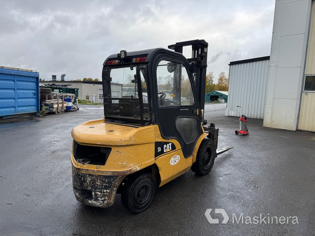 Dieseltruck CAT DP35N - رافعة شوكية ديزل: صور 5 Dieseltruck CAT DP35N - رافعة شوكية ديزل: صور 5