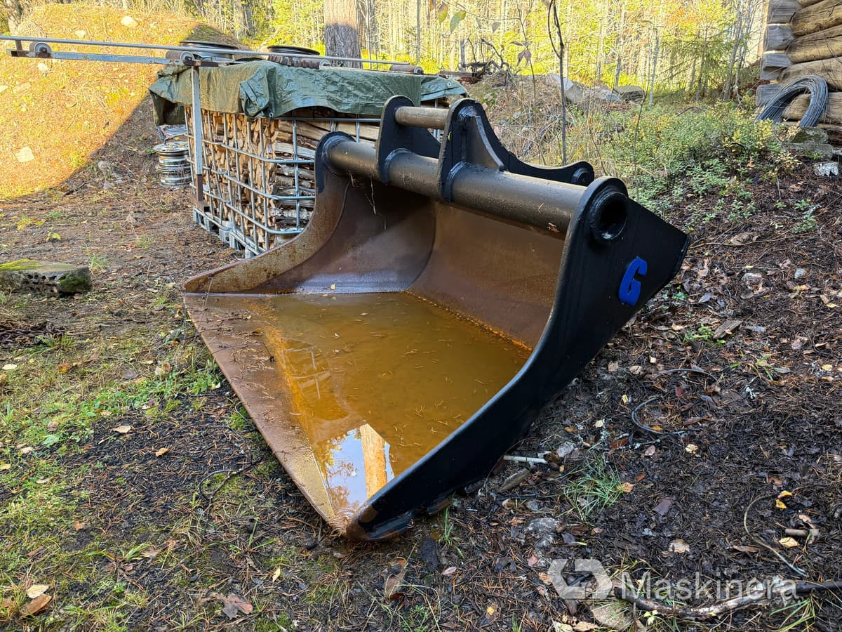 Götene RT 2000 HD Planeringsskopa Götene RT 2000 HD - بكت حفار: صور 1 Götene RT 2000 HD Planeringsskopa Götene RT 2000 HD - بكت حفار: صور 1