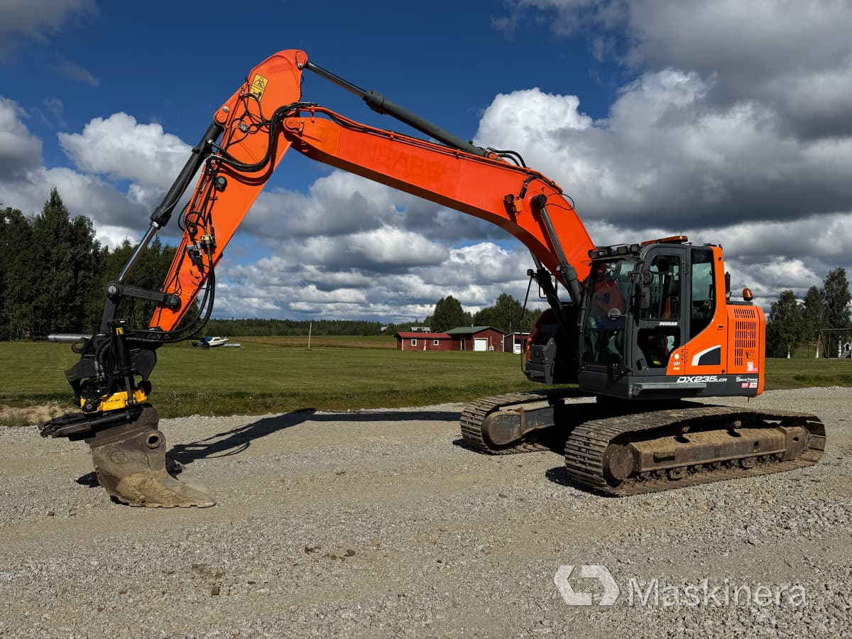 Grävmaskin Doosan DX235LCR-5 - حفارات زحافة: صور 1 Grävmaskin Doosan DX235LCR-5 - حفارات زحافة: صور 1