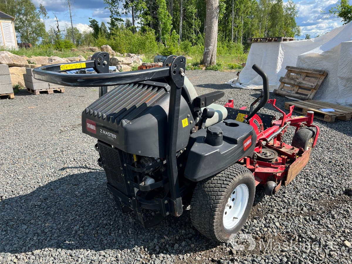 Gräsklippare Toro Z Master Commercial - جزازة المروج: صور 5 Gräsklippare Toro Z Master Commercial - جزازة المروج: صور 5