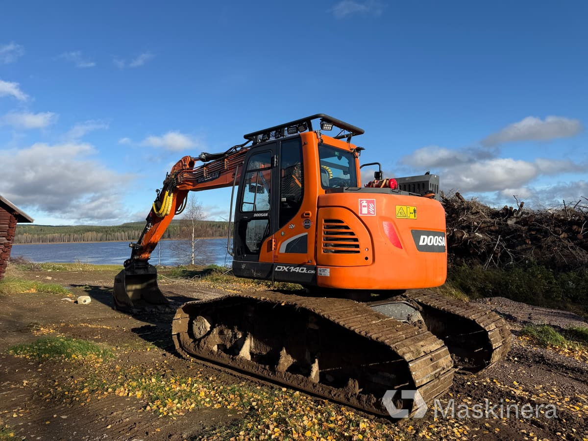 Grävmaskin Doosan DX140LCR-5 / Skördaraggregat 25RH - حفارات زحافة: صور 3 Grävmaskin Doosan DX140LCR-5 / Skördaraggregat 25RH - حفارات زحافة: صور 3
