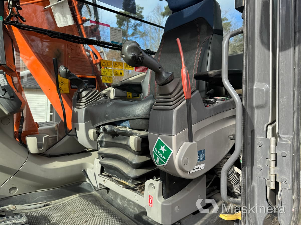 Grävmaskin Hitachi ZX130-3 إيجار Grävmaskin Hitachi ZX130-3: صور 29