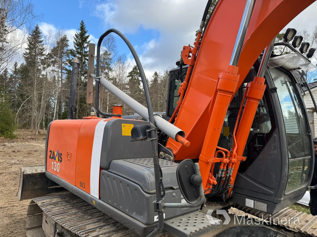 Grävmaskin Hitachi ZX130-3 إيجار Grävmaskin Hitachi ZX130-3: صور 13