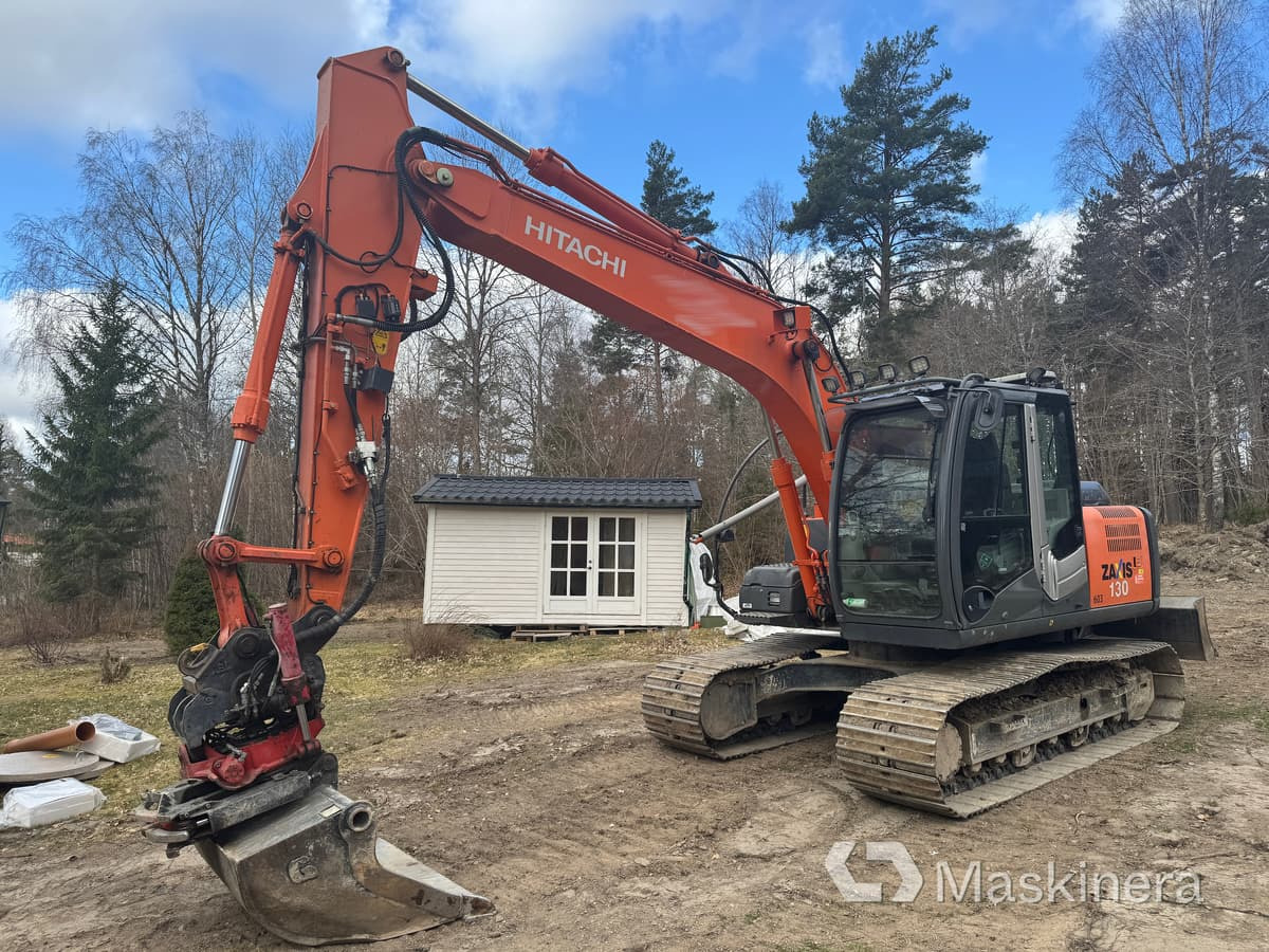 Grävmaskin Hitachi ZX130-3 - حفارات زحافة: صور 1 Grävmaskin Hitachi ZX130-3 - حفارات زحافة: صور 1