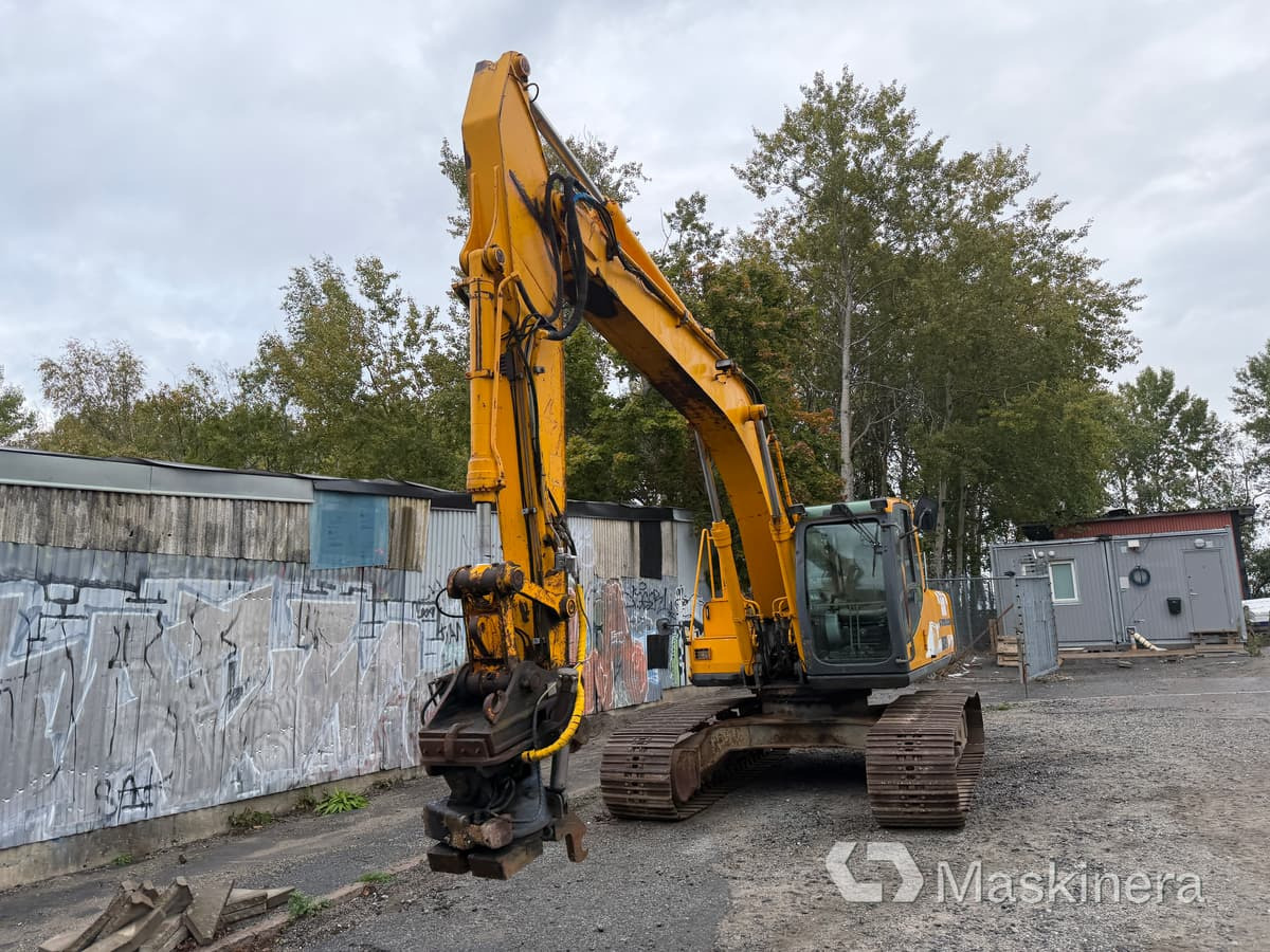 Grävmaskin JCB JS200 LC - حفارات زحافة: صور 2 Grävmaskin JCB JS200 LC - حفارات زحافة: صور 2