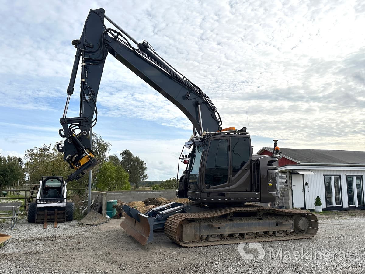 Grävmaskin Kobelco SK270SRNLC-5 - حفارات زحافة: صور 1 Grävmaskin Kobelco SK270SRNLC-5 - حفارات زحافة: صور 1