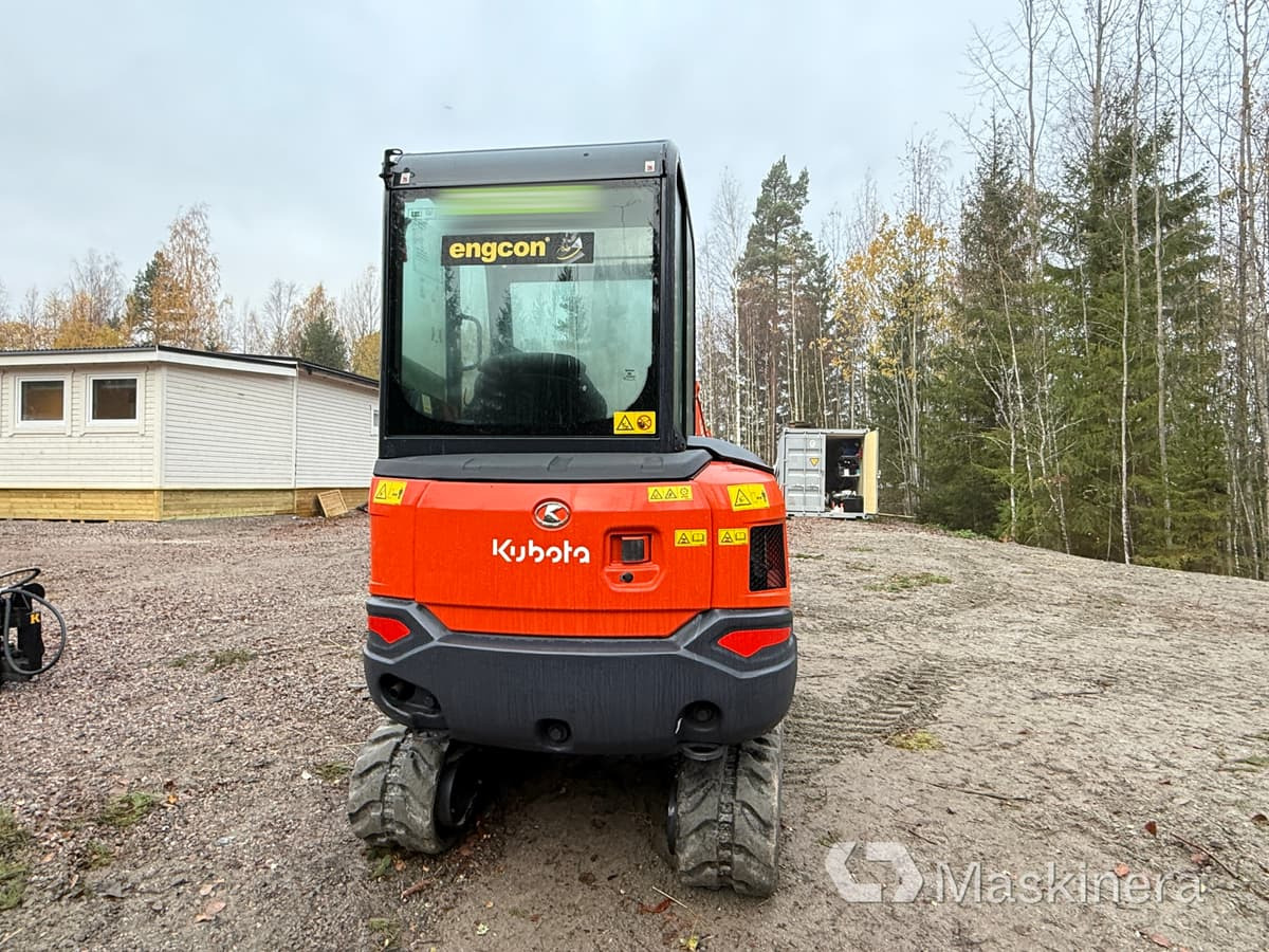 Grävmaskin Kubota KX027-4 med många redskap - حفارات زحافة: صور 5 Grävmaskin Kubota KX027-4 med många redskap - حفارات زحافة: صور 5