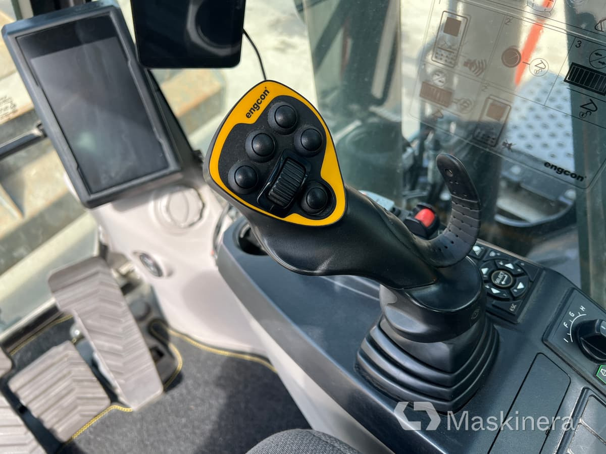 حفارات زحافة Grävmaskin Volvo EC140EL med 3 skopor: صور 44