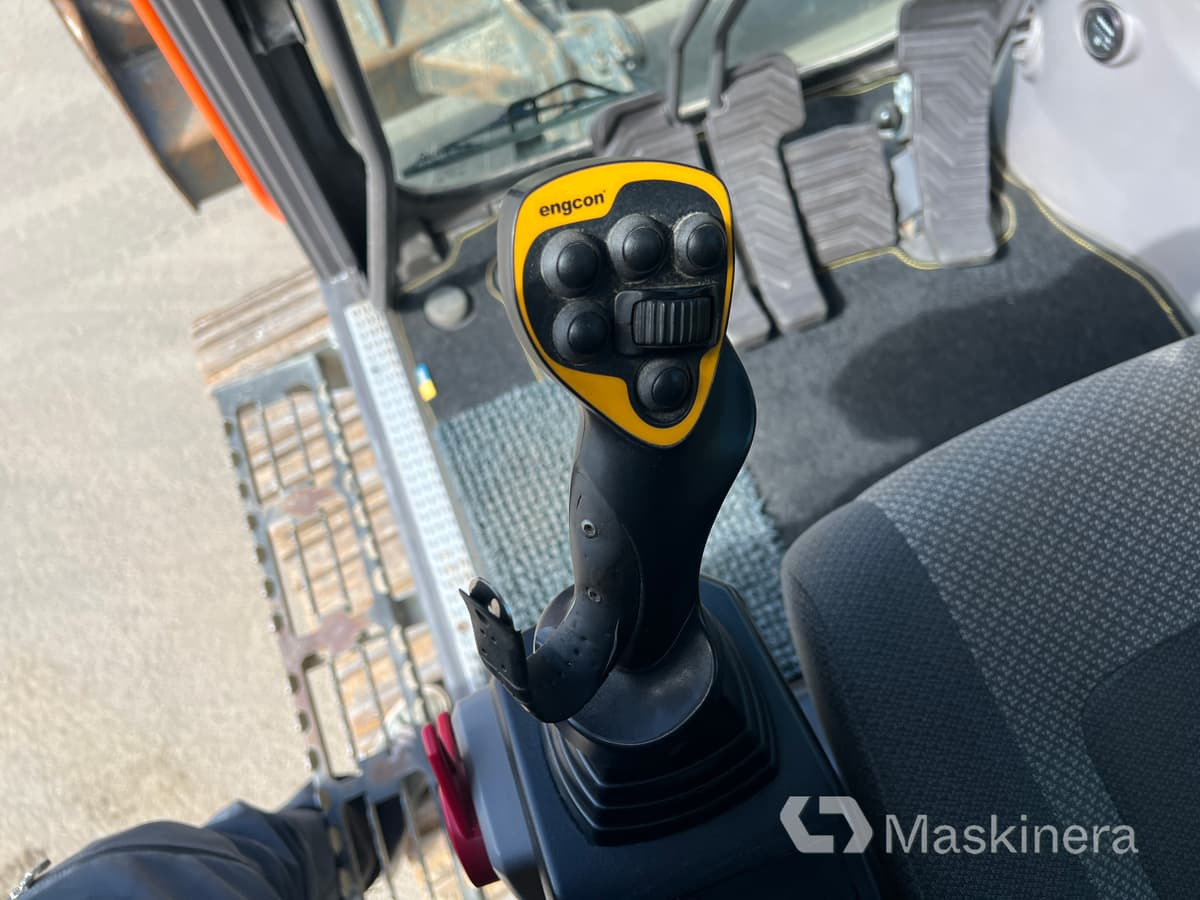 حفارات زحافة Grävmaskin Volvo EC140EL med 3 skopor: صور 45