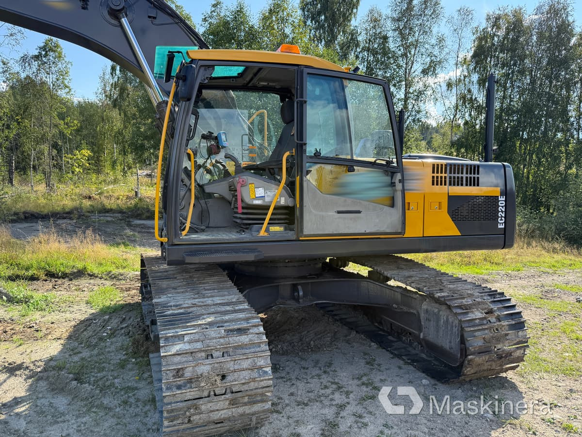 Grävmaskin Volvo EC210CL - حفارات زحافة: صور 3 Grävmaskin Volvo EC210CL - حفارات زحافة: صور 3