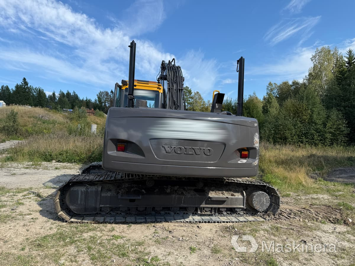 Grävmaskin Volvo EC210CL - حفارات زحافة: صور 5 Grävmaskin Volvo EC210CL - حفارات زحافة: صور 5