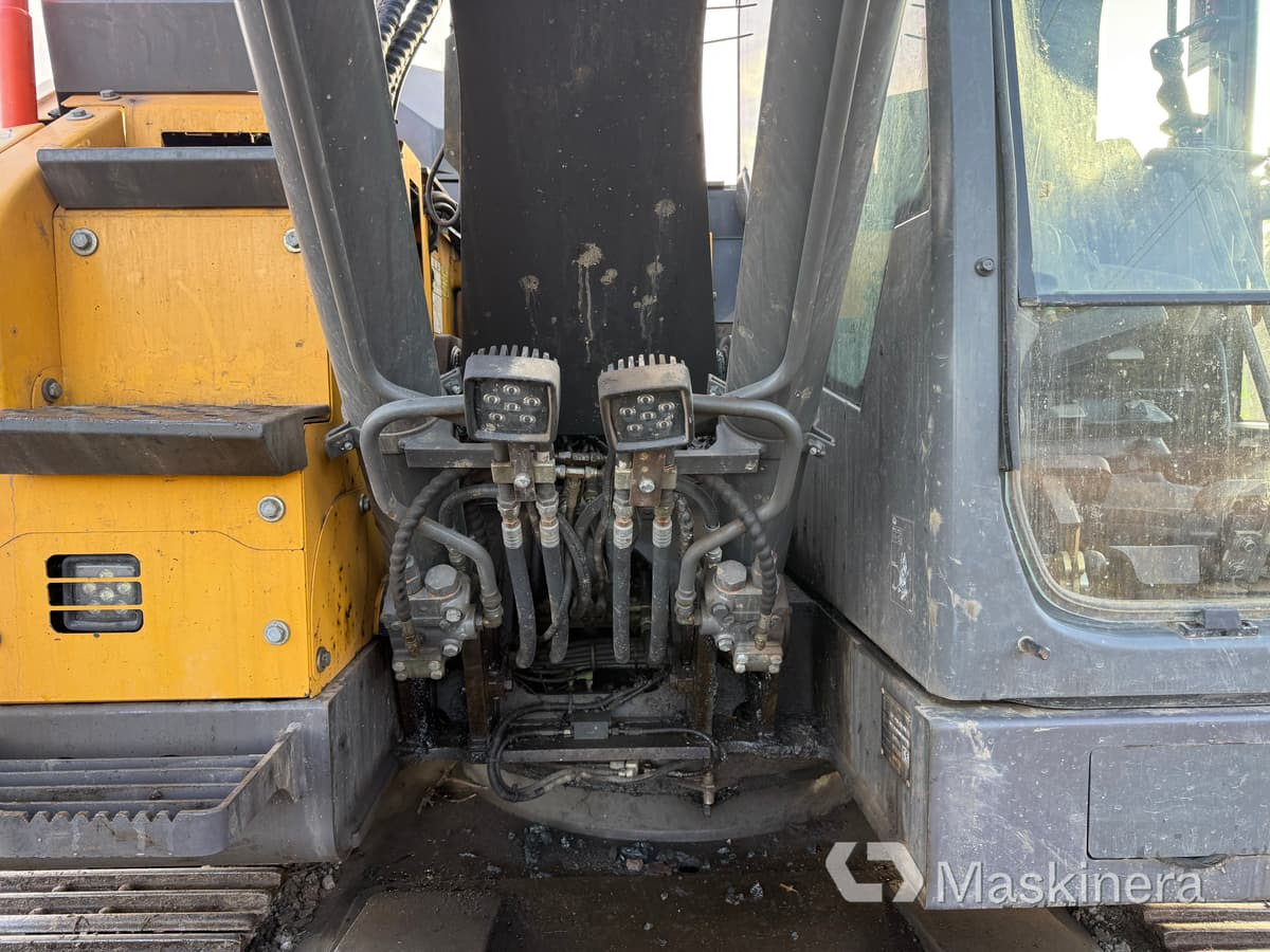 حفارات زحافة Grävmaskin Volvo ECR145EL: صور 37 حفارات زحافة Grävmaskin Volvo ECR145EL: صور 37