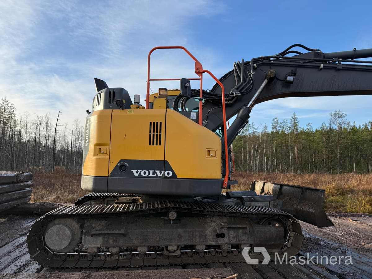 حفارات زحافة Grävmaskin Volvo ECR145EL: صور 7 حفارات زحافة Grävmaskin Volvo ECR145EL: صور 7
