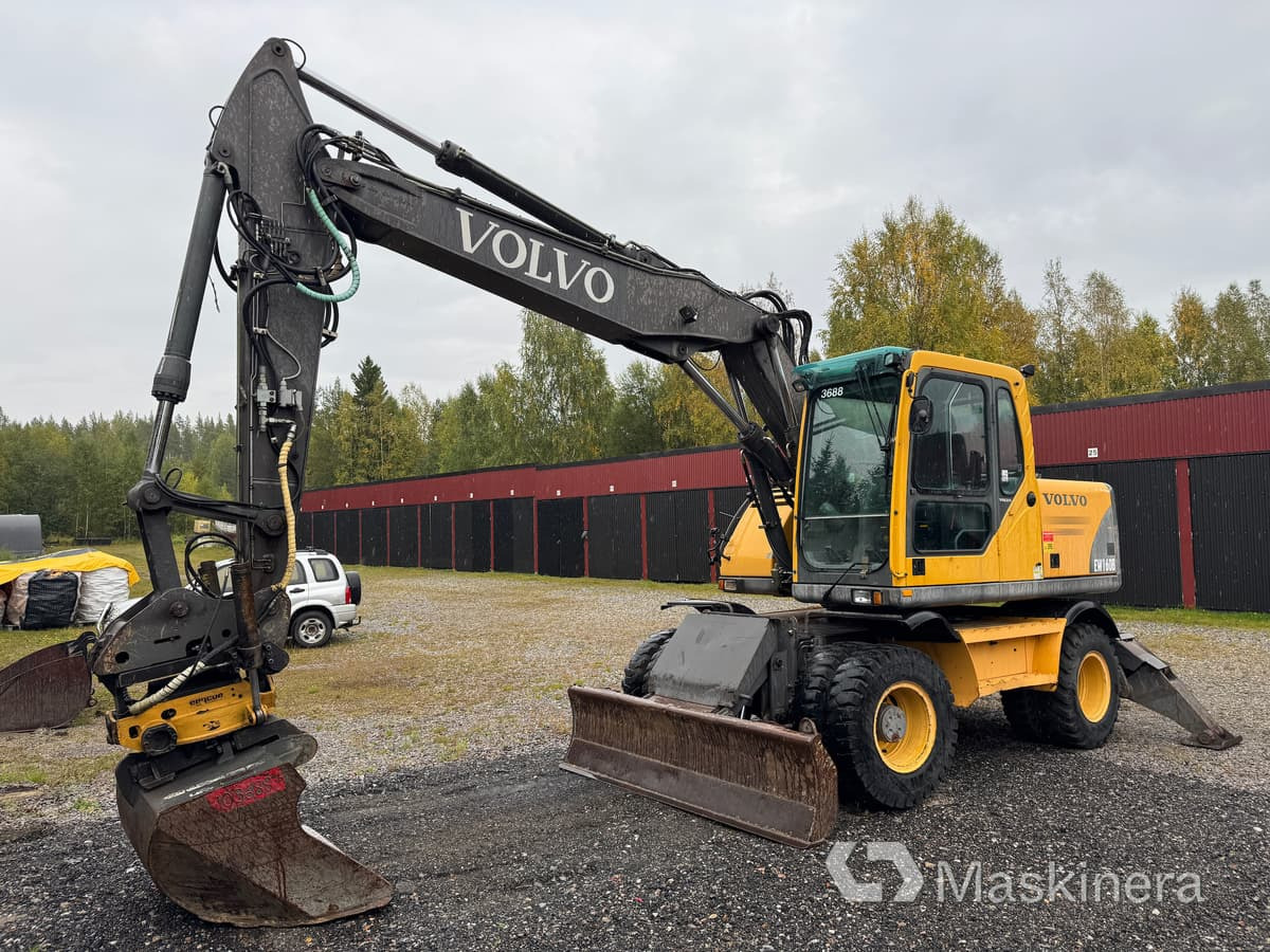 Hjulgrävare Volvo EW160B med tillbehör - حفارات زحافة: صور 1 Hjulgrävare Volvo EW160B med tillbehör - حفارات زحافة: صور 1