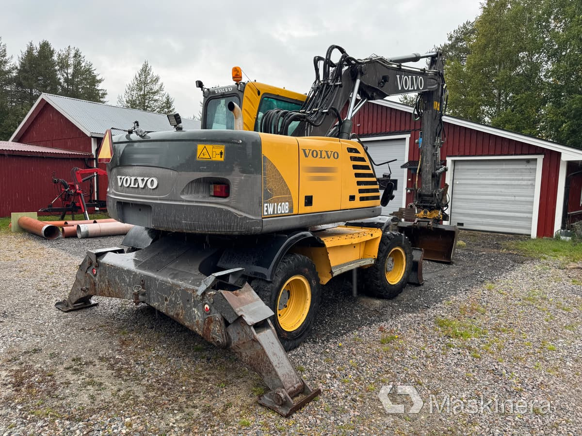 Hjulgrävare Volvo EW160B med tillbehör - حفارات زحافة: صور 5 Hjulgrävare Volvo EW160B med tillbehör - حفارات زحافة: صور 5