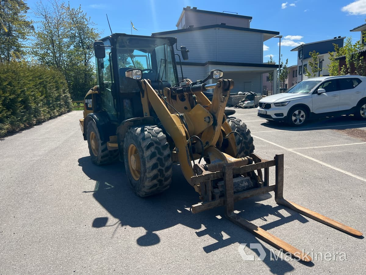 Hjullastare CAT 906M med redskap - اللودر بعجل: صور 3 Hjullastare CAT 906M med redskap - اللودر بعجل: صور 3