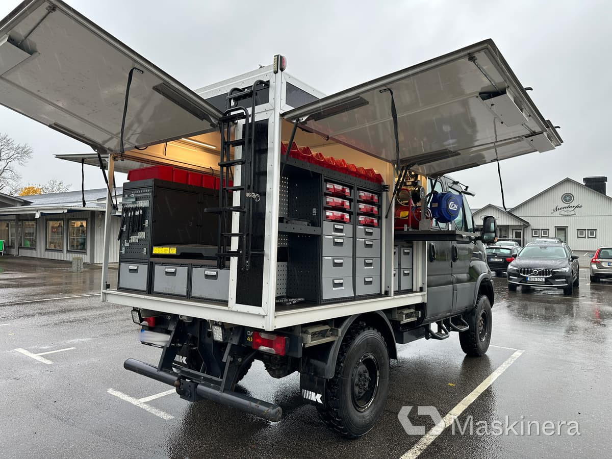 Iveco Daily 55-180 4x4 3.0 Arbetsbil Iveco Daily 4x4 3.0 - فان: صور 5 Iveco Daily 55-180 4x4 3.0 Arbetsbil Iveco Daily 4x4 3.0 - فان: صور 5