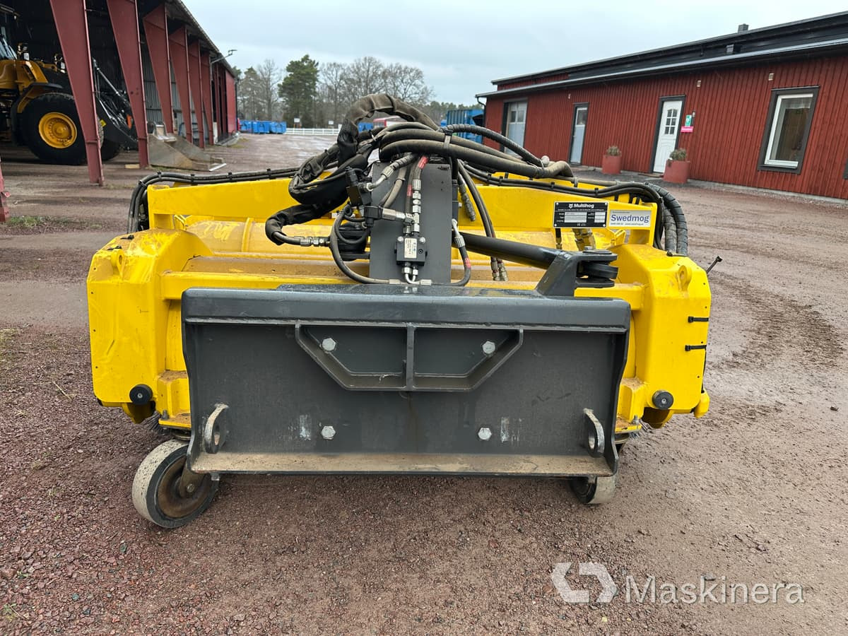 Kombiplog Multihog MPV 2000 - كاسحة ثلوج: صور 4 Kombiplog Multihog MPV 2000 - كاسحة ثلوج: صور 4