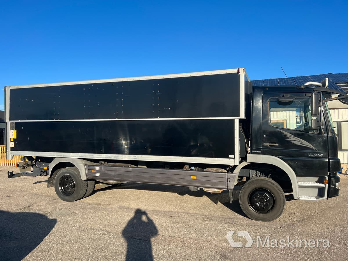 Lastbil Mercedes-Benz Atego 1224 L - بصندوق مغلق شاحنة: صور 4 Lastbil Mercedes-Benz Atego 1224 L - بصندوق مغلق شاحنة: صور 4