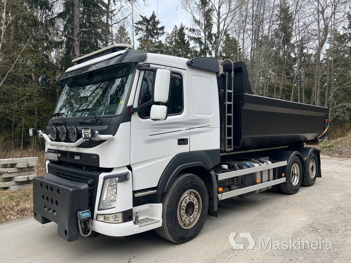 Lastväxlare Volvo FM Plog/Saltutrustad - قلابات: صور 1 Lastväxlare Volvo FM Plog/Saltutrustad - قلابات: صور 1