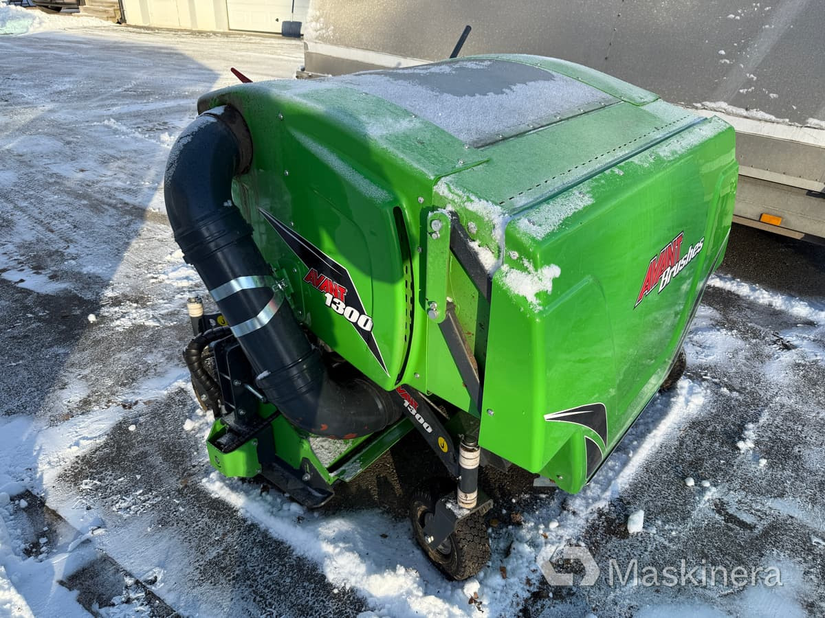 Lövsug 1300mm Avantfäste - معدات الحدائق: صور 3 Lövsug 1300mm Avantfäste - معدات الحدائق: صور 3