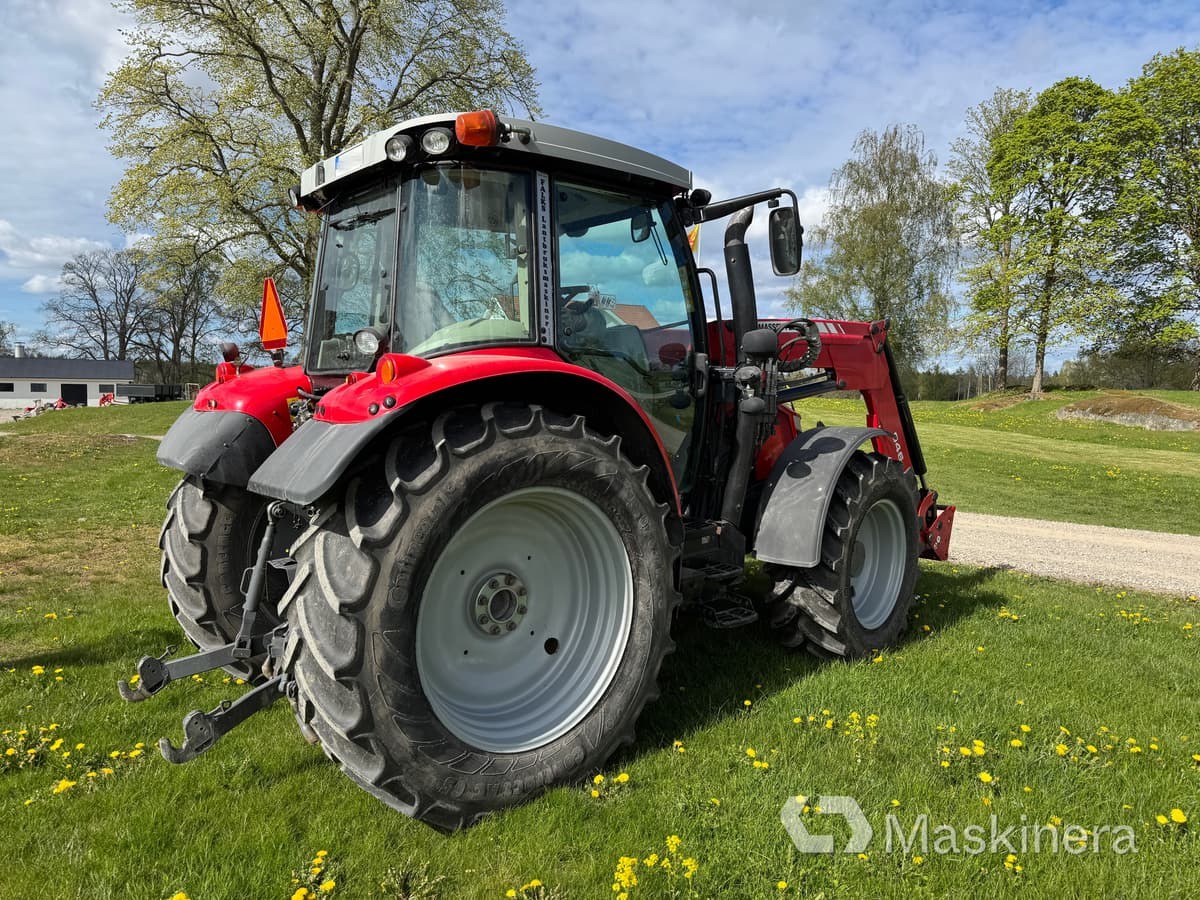 Massey Ferguson 5610 Traktor Massey Ferguson MF 5610 - جرار: صور 5 Massey Ferguson 5610 Traktor Massey Ferguson MF 5610 - جرار: صور 5