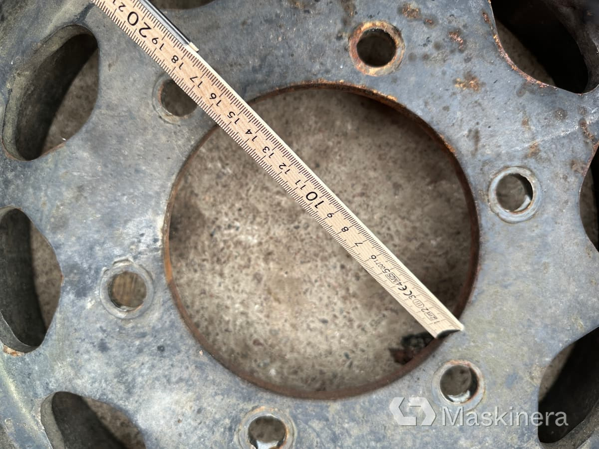 Matarhjul John Deere 425 - المحرك و قطع الغيار - الآلات والماكينات الزراعية: صور 5 Matarhjul John Deere 425 - المحرك و قطع الغيار - الآلات والماكينات الزراعية: صور 5