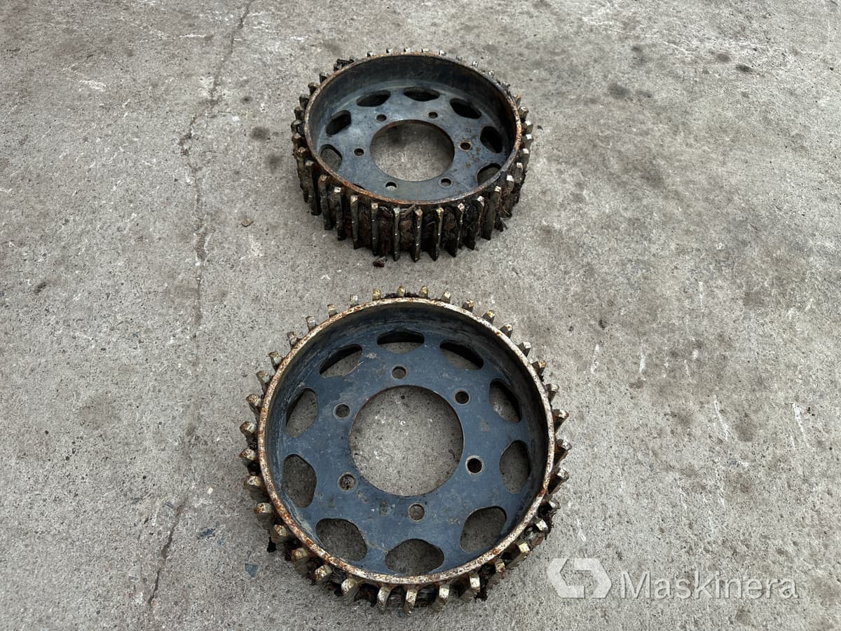 Matarhjul John Deere 425 - المحرك و قطع الغيار - الآلات والماكينات الزراعية: صور 2 Matarhjul John Deere 425 - المحرك و قطع الغيار - الآلات والماكينات الزراعية: صور 2