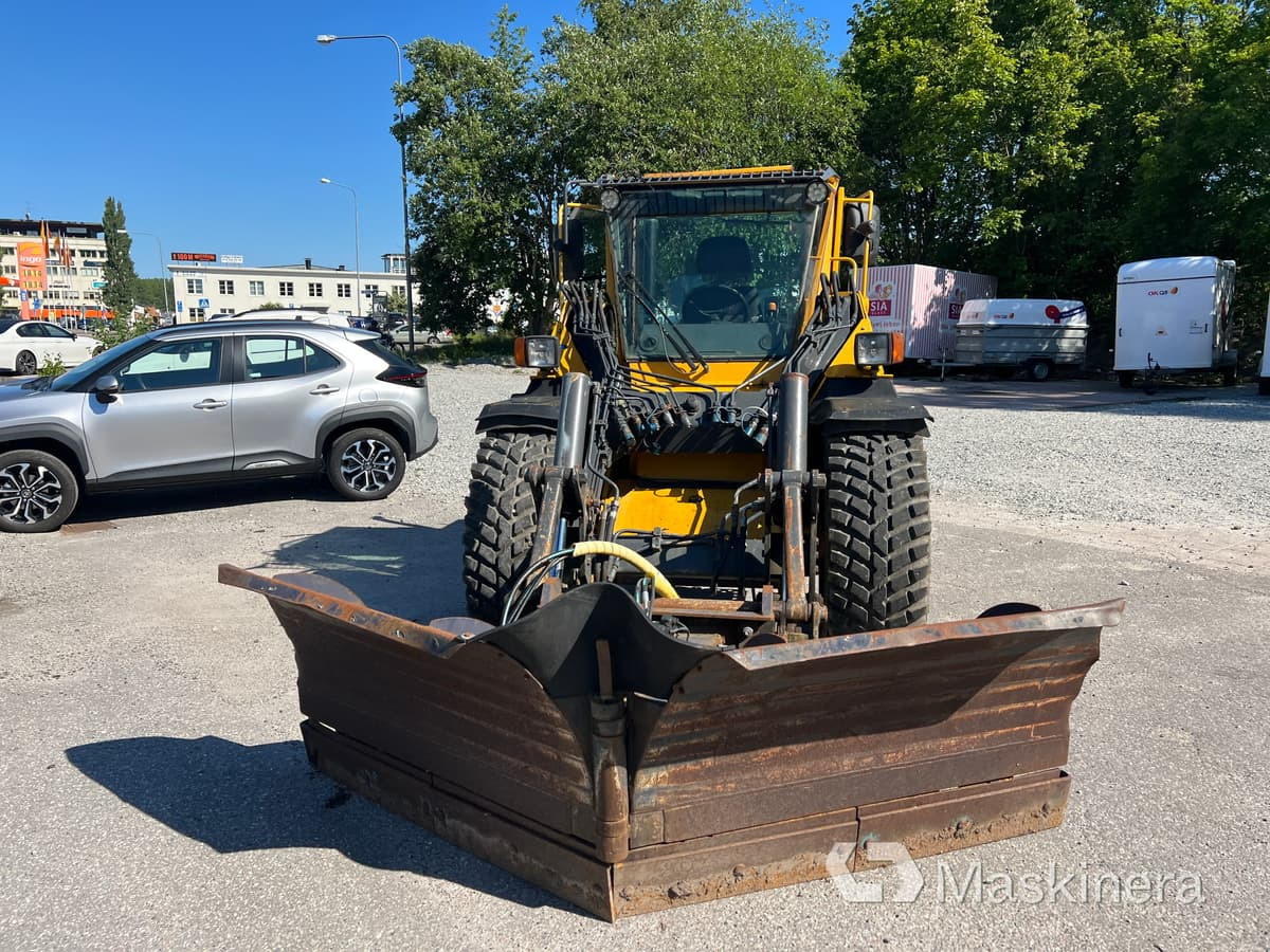 Redskapsbärare Wille 655 med vikplog - اللودر بعجل: صور 2 Redskapsbärare Wille 655 med vikplog - اللودر بعجل: صور 2