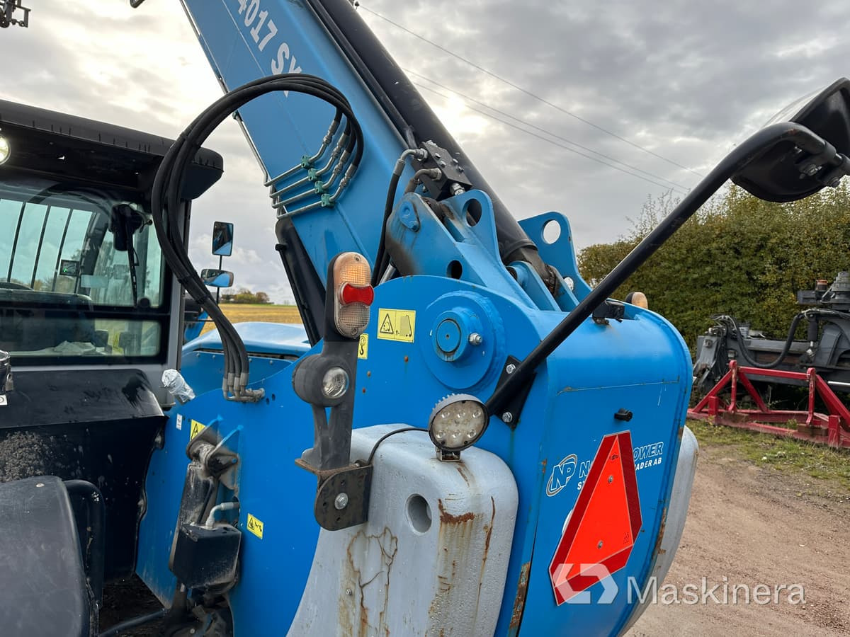 رافعة تلسكوبية Teleskoplastare Genie GTH 4017SX + redskap: صور 23 رافعة تلسكوبية Teleskoplastare Genie GTH 4017SX + redskap: صور 23