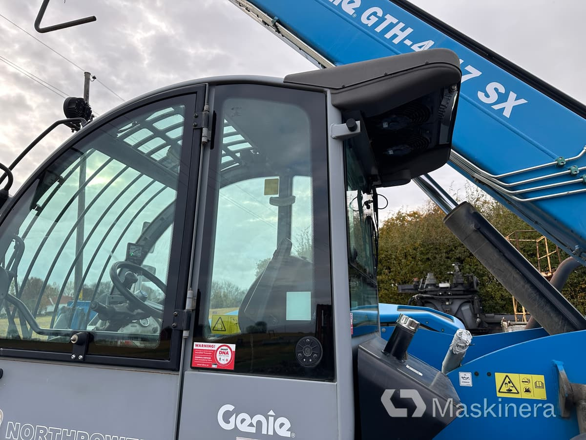 رافعة تلسكوبية Teleskoplastare Genie GTH 4017SX + redskap: صور 16 رافعة تلسكوبية Teleskoplastare Genie GTH 4017SX + redskap: صور 16