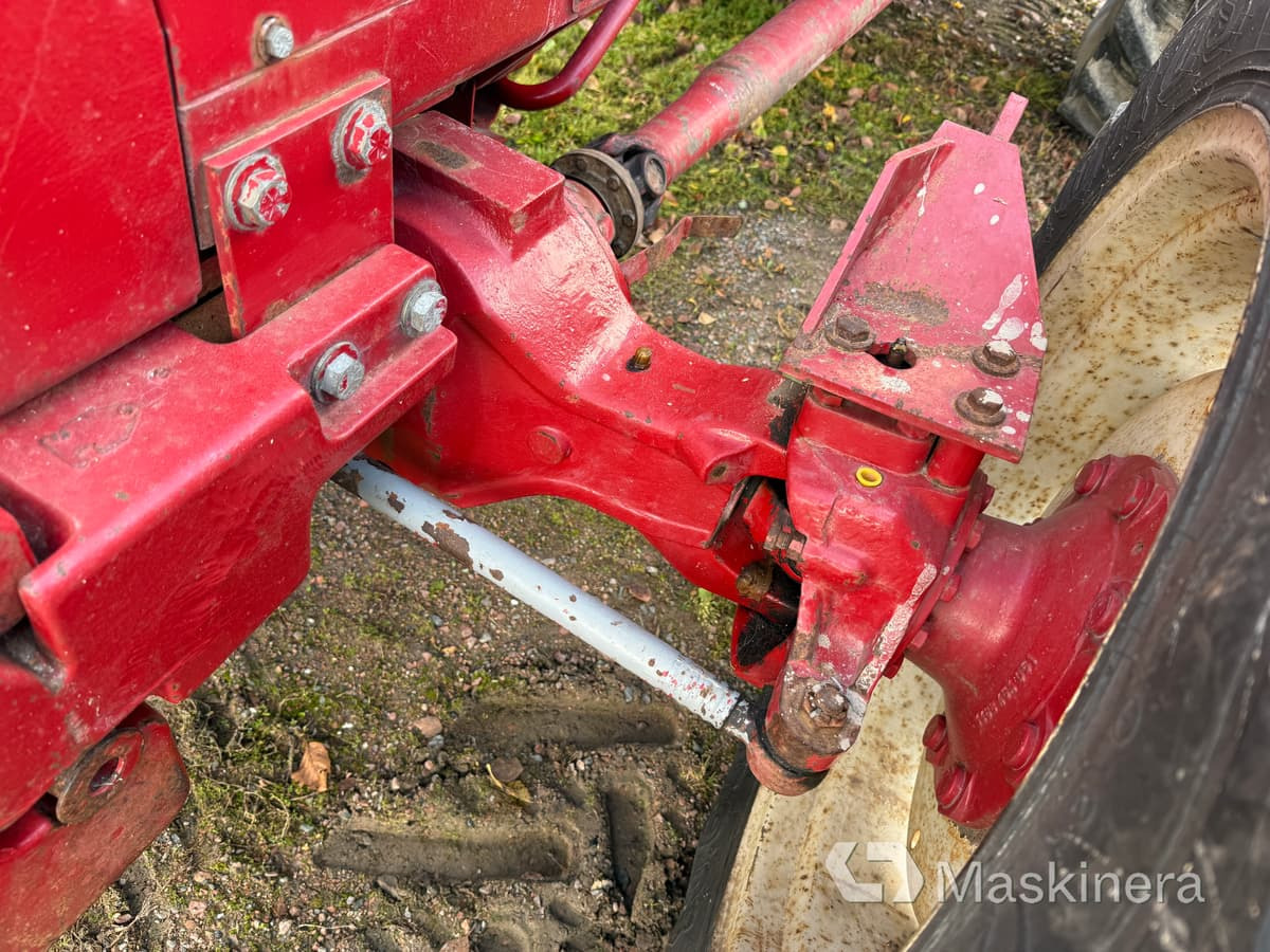 جرار Traktor International 956 AXL med skogsvagn och kran: صور 45 جرار Traktor International 956 AXL med skogsvagn och kran: صور 45