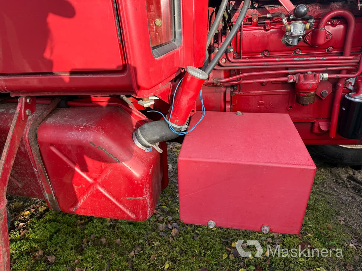 جرار Traktor International 956 AXL med skogsvagn och kran: صور 19 جرار Traktor International 956 AXL med skogsvagn och kran: صور 19