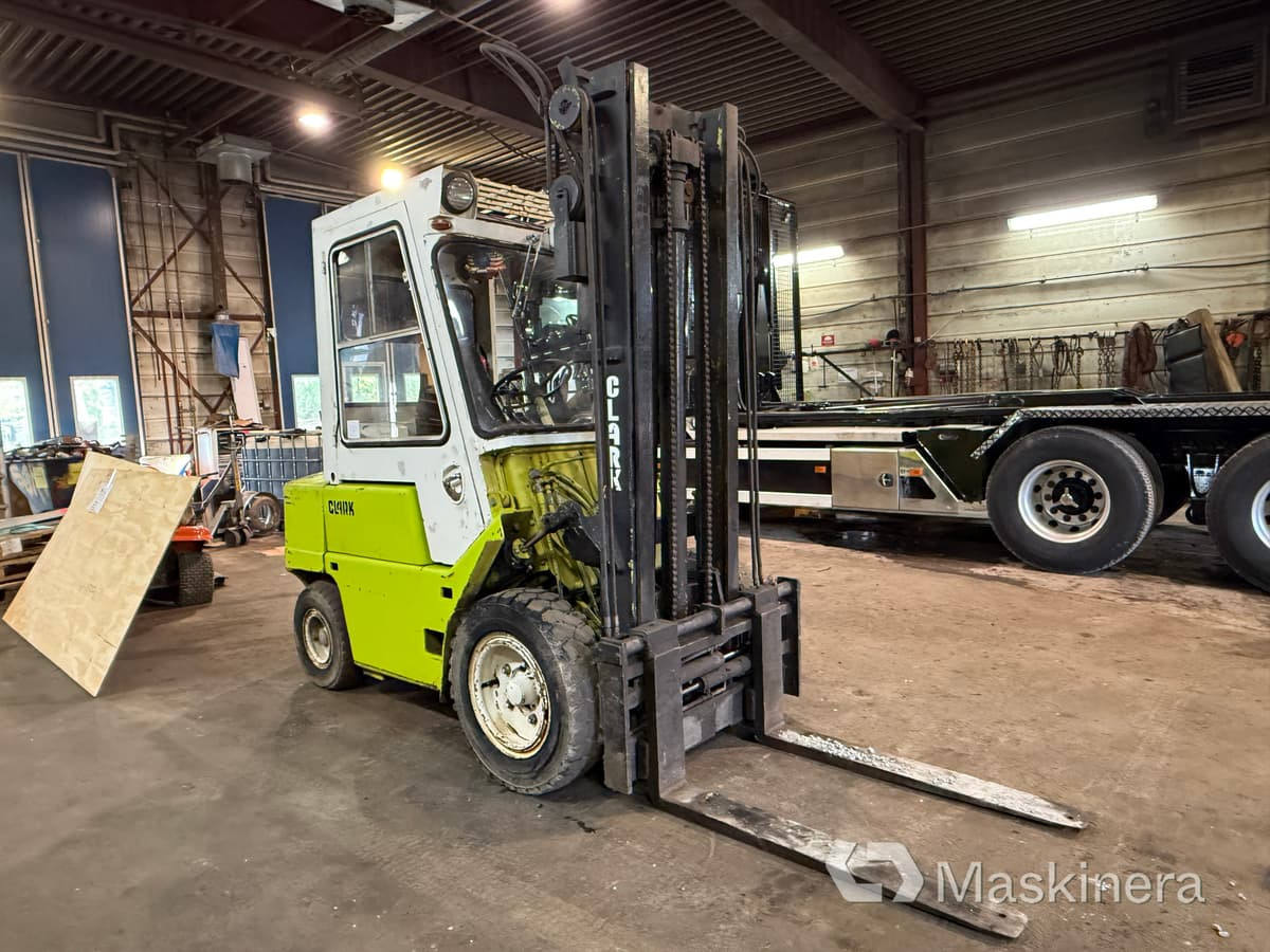 Truck Clark C500 YS 60D (Rep.objekt) - رافعة شوكية ديزل: صور 5 Truck Clark C500 YS 60D (Rep.objekt) - رافعة شوكية ديزل: صور 5