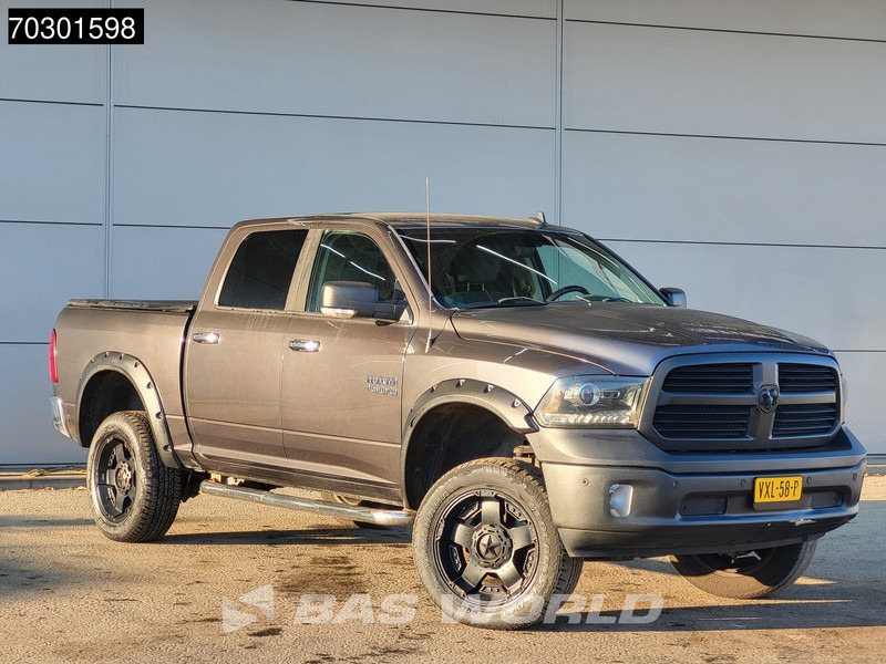 Dodge 1500 5.7 V8 Big Horn LPG 4x4 Trekhaak Camera Parkeersensoren Airco Cruise Verhoogd Euro6 Pick-Up Airco Trekhaak Cruise control - شاحنة البيك أب: صور 3 Dodge 1500 5.7 V8 Big Horn LPG 4x4 Trekhaak Camera Parkeersensoren Airco Cruise Verhoogd Euro6 Pick-Up Airco Trekhaak Cruise control - شاحنة البيك أب: صور 3
