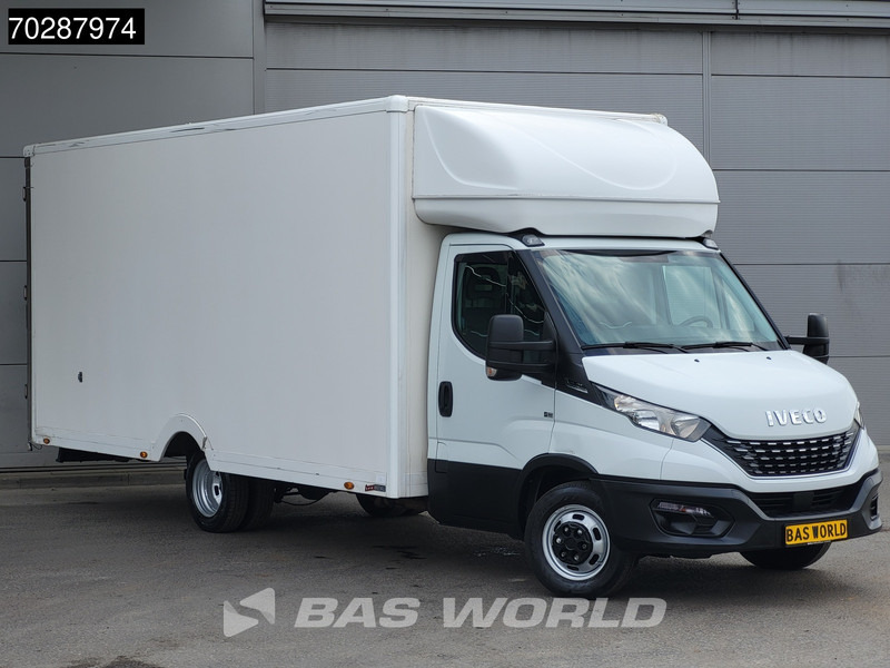 Iveco Daily 35C14 Automaat Luchtvering 530cm lang! Verkoopwagen Bakwagen Airco Cruise Camera Euro6 Meubelbak Plancher Foodtruck Paardenwagen - الشاحنات الصغيرة صندوق مغلق: صور 5 Iveco Daily 35C14 Automaat Luchtvering 530cm lang! Verkoopwagen Bakwagen Airco Cruise Camera Euro6 Meubelbak Plancher Foodtruck Paardenwagen - الشاحنات الصغيرة صندوق مغلق: صور 5