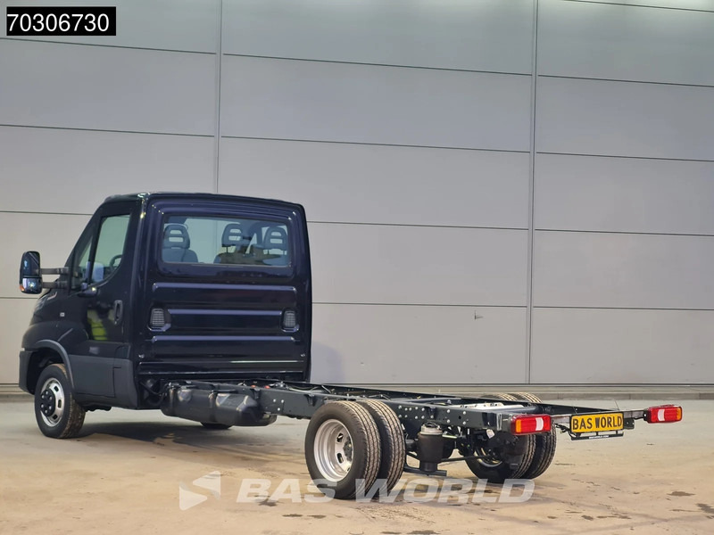 Iveco Daily 35C18 3.0L Automaat Luchtvering 410WB Chassis Cabine LED Navi Airco Cruise Euro6 Chassis Fahrgestell Airco Cruise control - الشاحنات الصغيرة: صور 2 Iveco Daily 35C18 3.0L Automaat Luchtvering 410WB Chassis Cabine LED Navi Airco Cruise Euro6 Chassis Fahrgestell Airco Cruise control - الشاحنات الصغيرة: صور 2