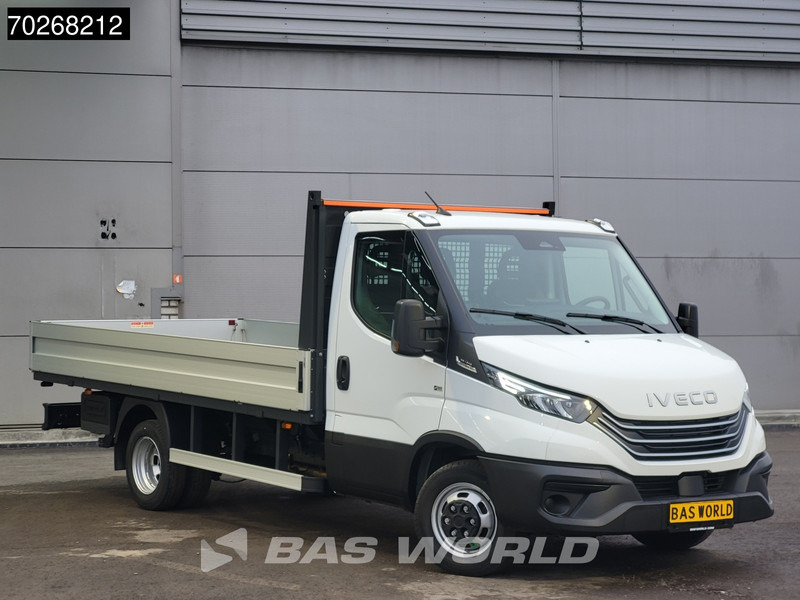 Iveco Daily 35C21 3.0L 210PK Automaat 3.5t trekhaak Open Laadbak Dubbellucht 410cm lang Pickup ACC Airco Trekhaak - الشاحنات الصغيرة المسطحة: صور 3 Iveco Daily 35C21 3.0L 210PK Automaat 3.5t trekhaak Open Laadbak Dubbellucht 410cm lang Pickup ACC Airco Trekhaak - الشاحنات الصغيرة المسطحة: صور 3